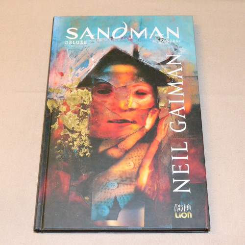 Sandman deluxe kirja kaksi
